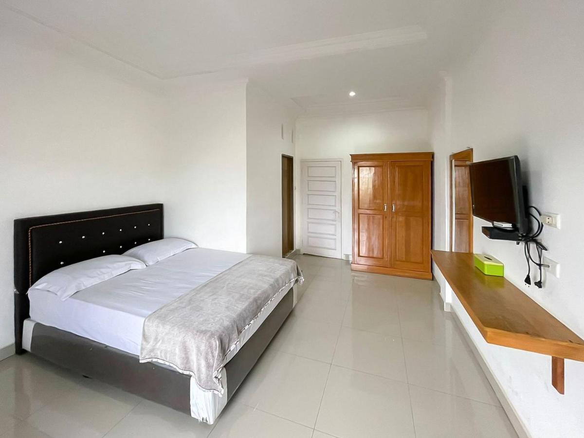 Hotel Lucky 21 Syariah Mitra Reddoorz Lubuklinggau Экстерьер фото