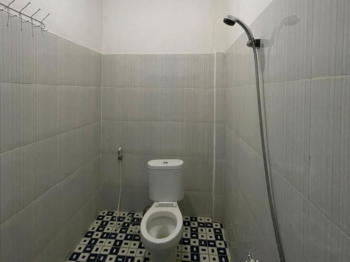 Hotel Lucky 21 Syariah Mitra Reddoorz Lubuklinggau Экстерьер фото
